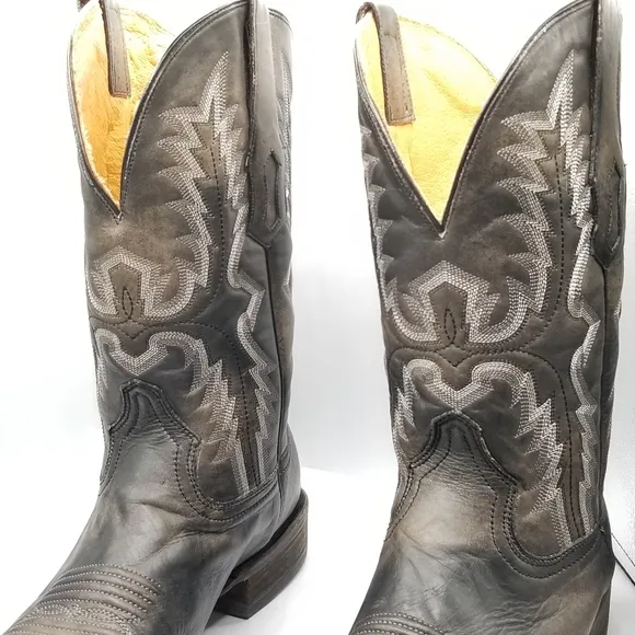 CORRAL  COWBOY BOOTS