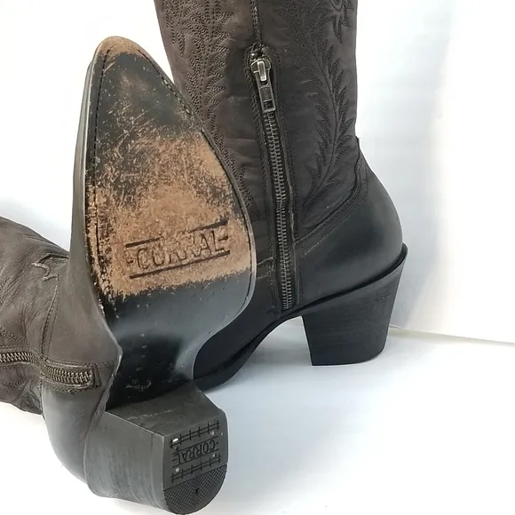 CORRAL WOMEN'S BLACK EMBROIDERY TALL TOP POINTED TOE COWBOY BOOTS