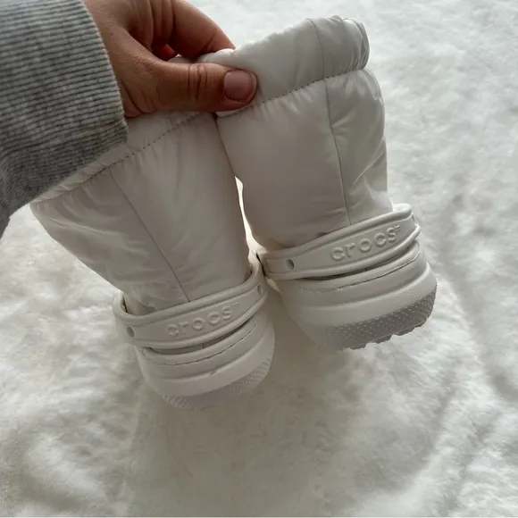 CROCS Classic Lined Neo Puff Boots White Women’s Size 10