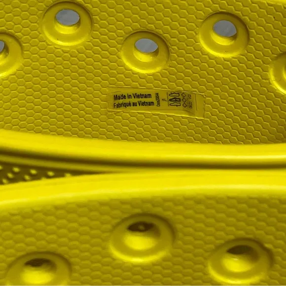 Crocs Classic Rain Boot Showers Spring Sunflower Yellow Kids Unisex Boys 1 NWT