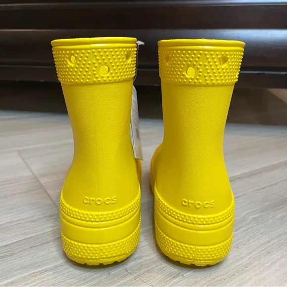 Crocs Classic Rain Boot Showers Spring Sunflower Yellow Kids Unisex Boys 1 NWT