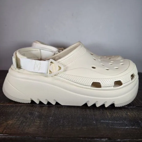 Crocs Hiker Xscape Clog Womens Size 10 Mens 8 Hiking Sandals Shoes Cream Yellow