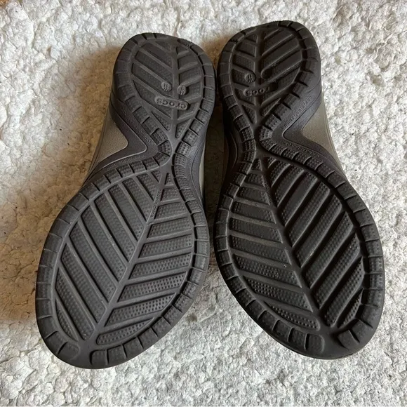 Crocs Unisex Brown Slip On Modi 2.0 Fisherman Sandals Style 15605