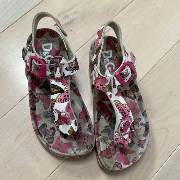 D&amp;G Dolce &amp; Gabanna girls leather sandals 31