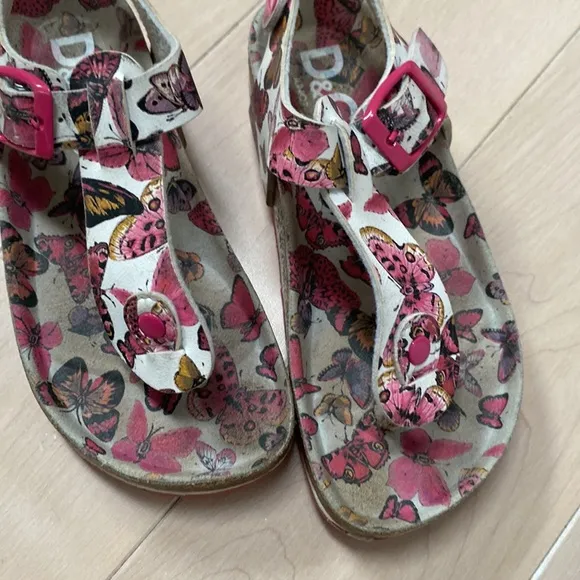 D&amp;G Dolce &amp; Gabanna girls leather sandals 31