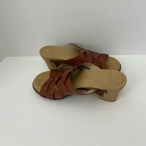 Dansko leather studded slide sandals women’s size 39(US 8.5-9)