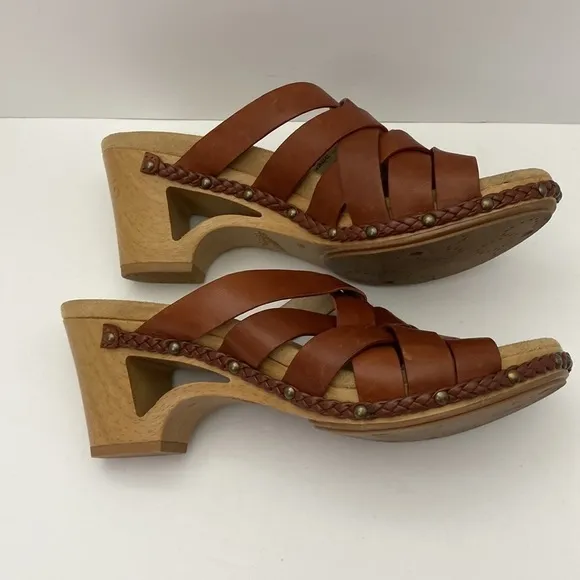 Dansko leather studded slide sandals women’s size 39(US 8.5-9)