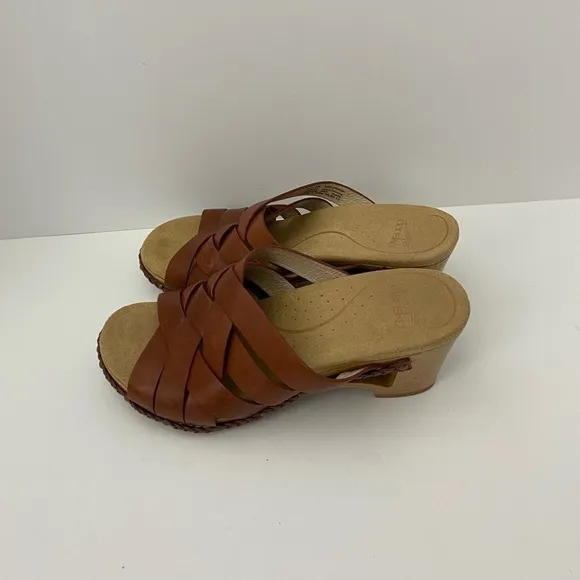 Dansko leather studded slide sandals women’s size 39(US 8.5-9)