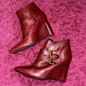 Derek Lam Marta Buckle Leather Wedge Bootie in Carnelian Holiday Red 8.5 Boots