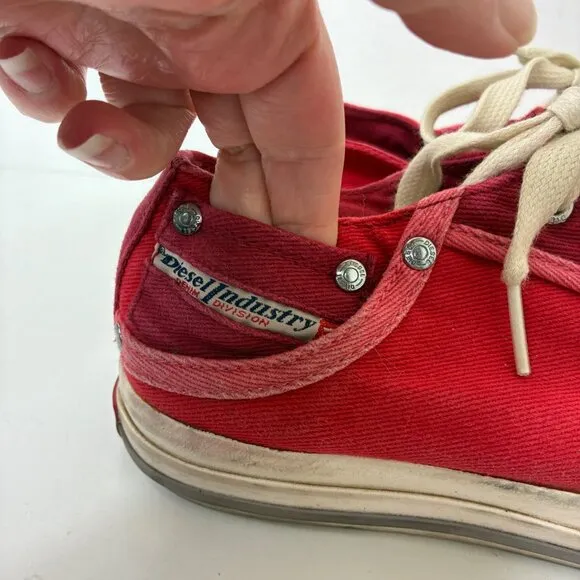 Diesel Magnete Exposure Low Denim Red Stash Pocket Sneakers Sz 9.5
