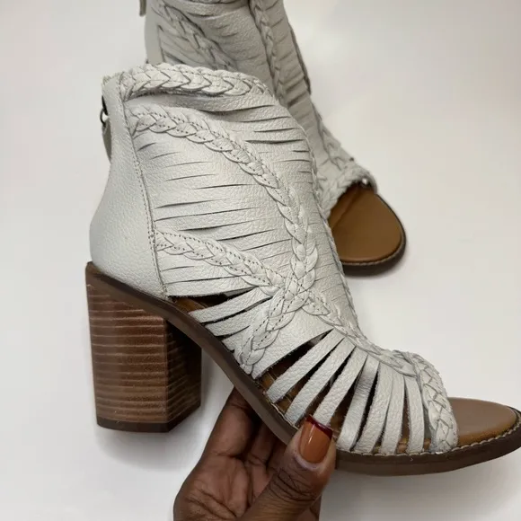 Dingo Jezzy Leather Heeled Sandals