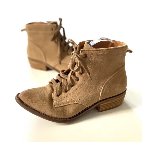 Dingo Natural Genuine Leather Suede Heeled Green Acres Lace-Up Ankle Boot
