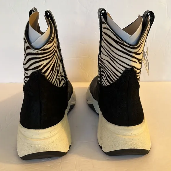 Dingo Safari Black Zebra Calf Hair Boots NWT