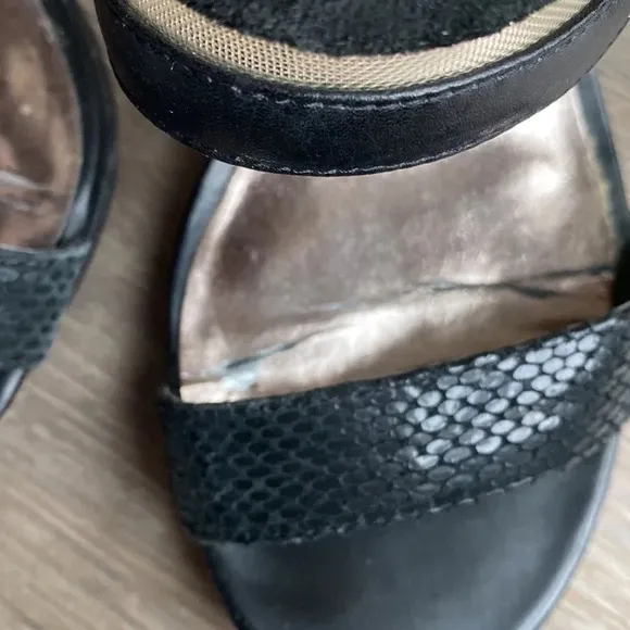 DKNYC SASHA leather sandals with mesh details