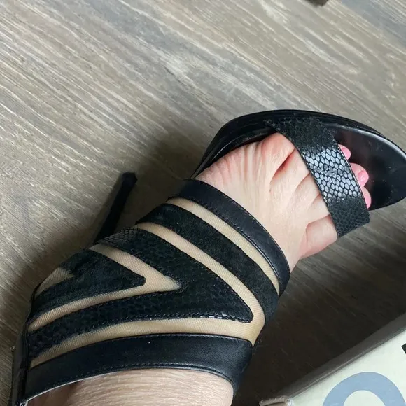 DKNYC SASHA leather sandals with mesh details