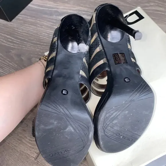 DKNYC SASHA leather sandals with mesh details