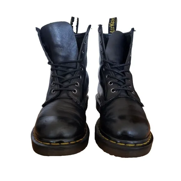 Doc Dr. Martens AirWair 11821 Combat Boots Black Leather Women's Size 7