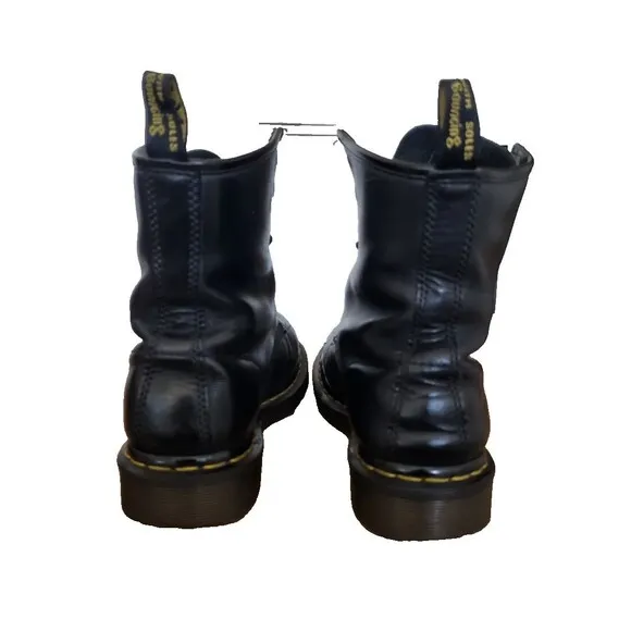 Doc Dr. Martens AirWair 11821 Combat Boots Black Leather Women's Size 7