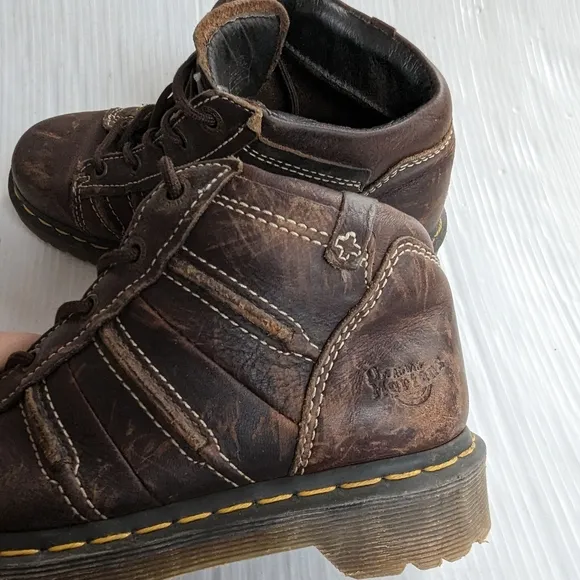 DOC MARTENS 12305 chunky chonky lace-up high top brown leather boots size 6