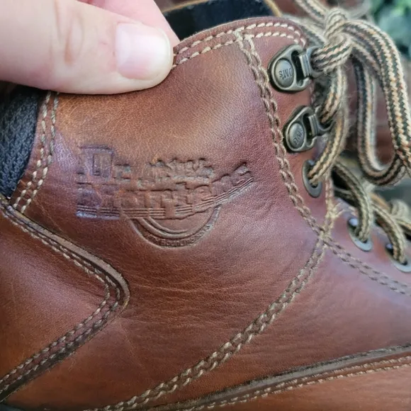 DOC MARTENS 8A07 Vintage 90s Y2K Chunky Platform Brown Leather Lace-Up Boots 7
