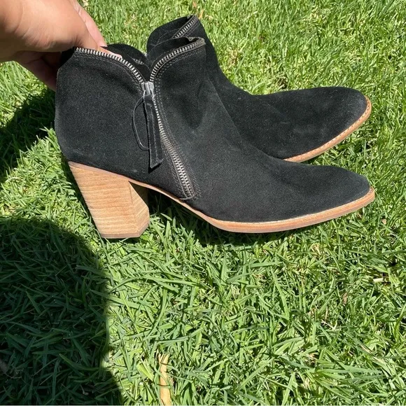 Dolce Vita Jana Black Suede Semi-Pointed Toe Zipper Ankle Boots Booties Size 12