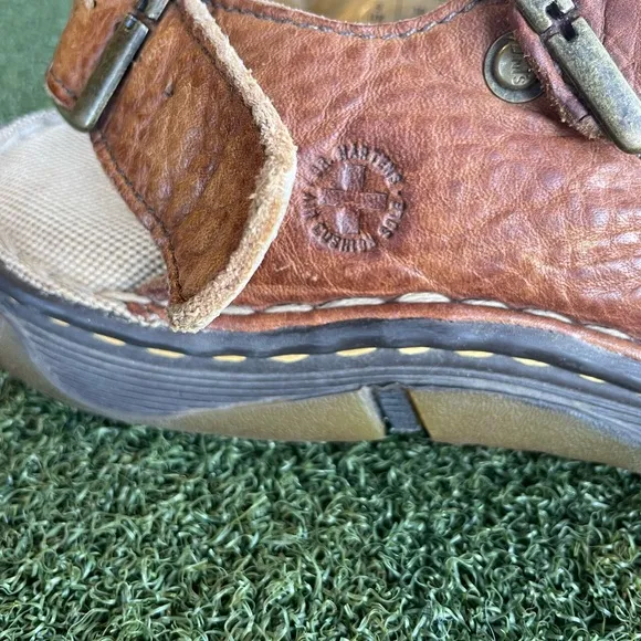 Dr. Doc Martens Brown Leather Fisherman Sandals Distressed Mens Size 10