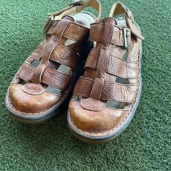 Dr. Doc Martens Brown Leather Fisherman Sandals Distressed Mens Size 10