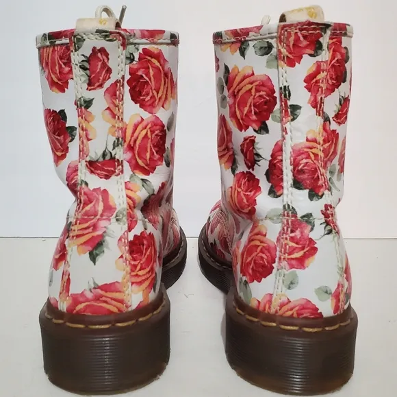 Dr Doc Martens Valentine Rose leather vtg 90s rare lace up combat boots 6