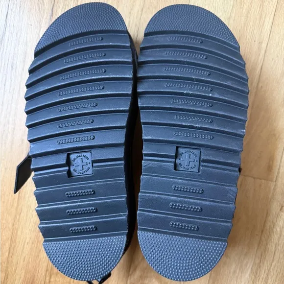 Dr marten platform Sandals