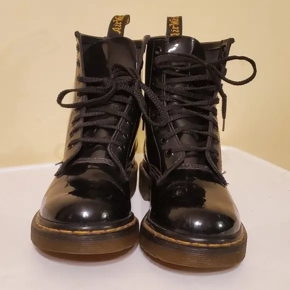 DR MARTENS 1460 W PATENT LEATHER BOOTS 5‎