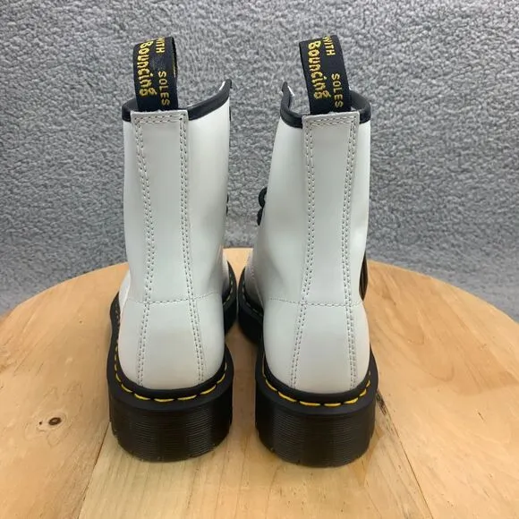 Dr. Martens 26499 Womens Size 6 Boots White Leather Lace Up Classic 1460 NEW