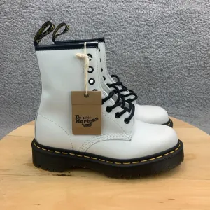 Dr. Martens 26499 Womens Size 6 Boots White Leather Lace Up Classic 1460 NEW