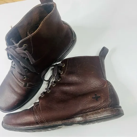 Dr. Martens Brown Leather Classic Chukka Boots 9M
