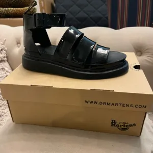 Dr Martens Clarissa sandals !!!FIRM