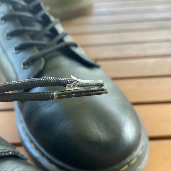 Dr. Martens Junior Softy T leather lace up boots iconic classic black leather