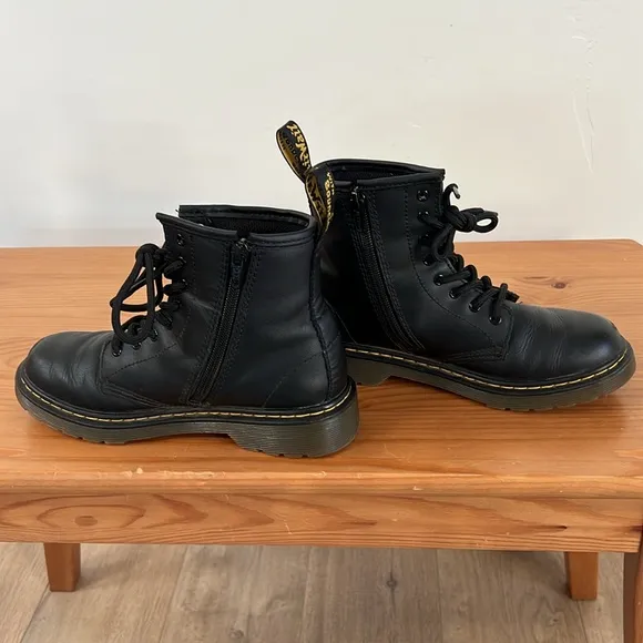 Dr. Martens Kids boots