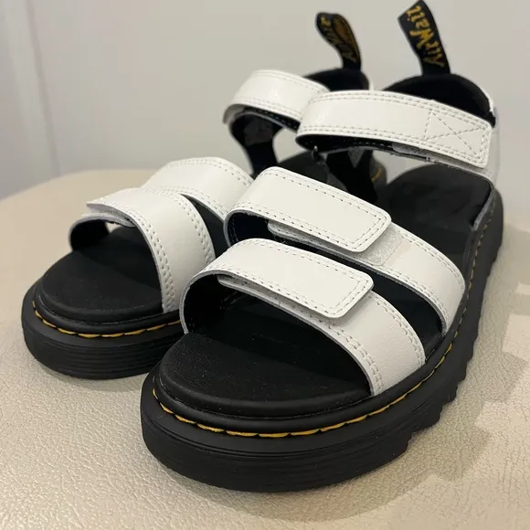 DR. MARTENS Klaire White Leather Strappy Sandals Big Girls Size 7