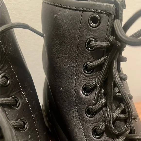Dr. Martens Original Black Leather Boots for Men, Size 10