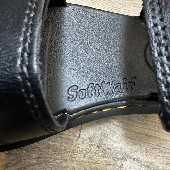 Dr Martens Sandals Girls Size 1 Klaire Black Leather Strap New In Box Chunky
