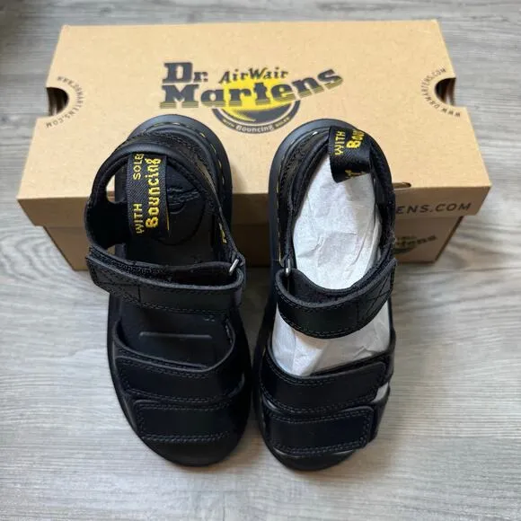 Dr Martens Sandals Girls Size 1 Klaire Black Leather Strap New In Box Chunky