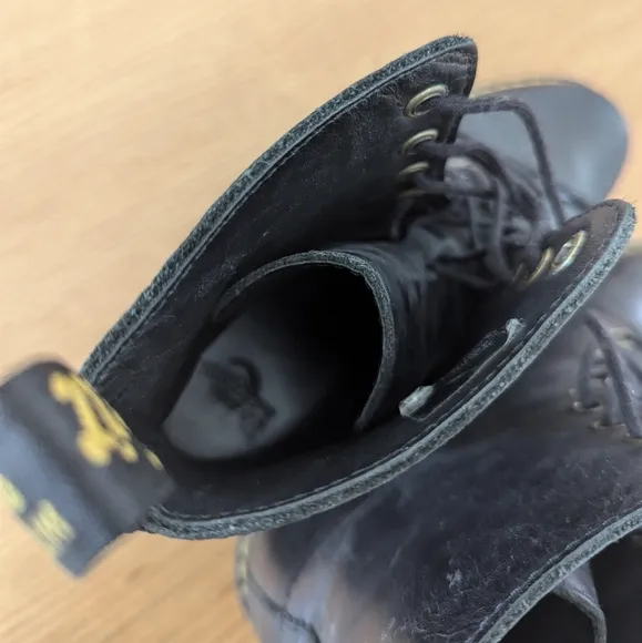 Dr Martens Shriver Hi Boots