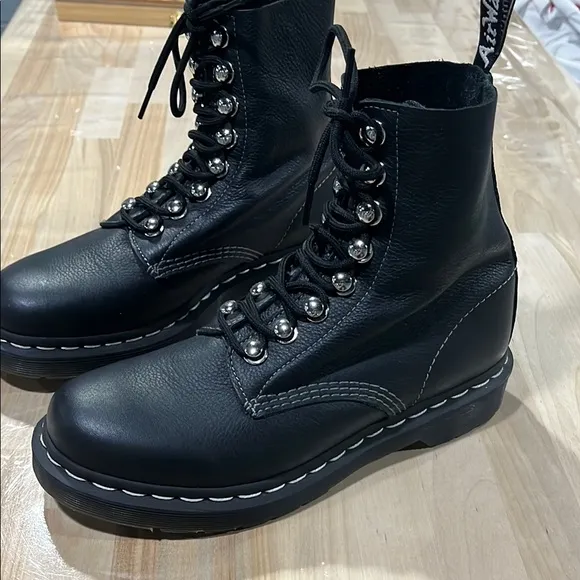 Dr.Martens Pascal HDW Black Combat Moto Boots Chunky Soles doc women’s  size 8
