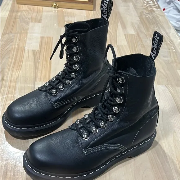 Dr.Martens Pascal HDW Black Combat Moto Boots Chunky Soles doc women’s  size 8