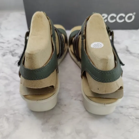 Ecco Felicia Leather Sandals Moon/Dk Shadow Green/Metallic 41 US 10-10.5.  NIB