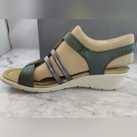 Ecco Felicia Leather Sandals Moon/Dk Shadow Green/Metallic 41 US 10-10.5.  NIB