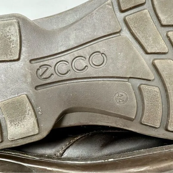 Ecco GoreTex Chukka Boots- Size 10