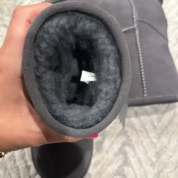 Emu Australia Brumby Lo in Charcoal Color -NWT