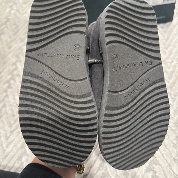 Emu Australia Brumby Lo in Charcoal Color -NWT