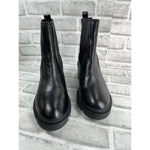 Enjoiya Women's Size 41 EU- 10.5 US Black Leather Chunky Platform Ankle Boots