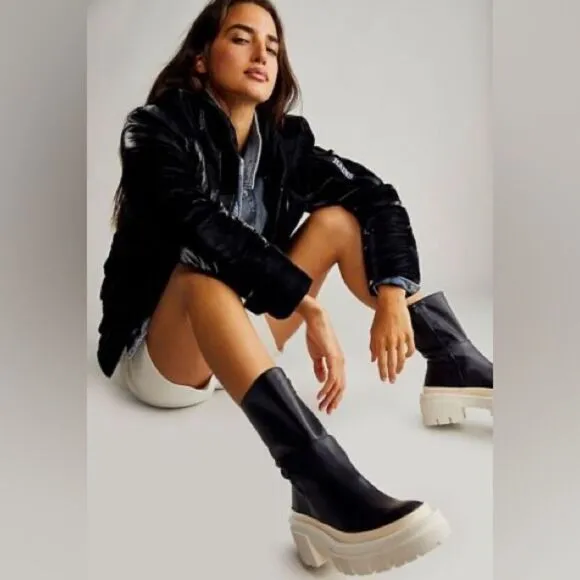 EQUITARE Women's Black Arlene Boots Black with White Sole